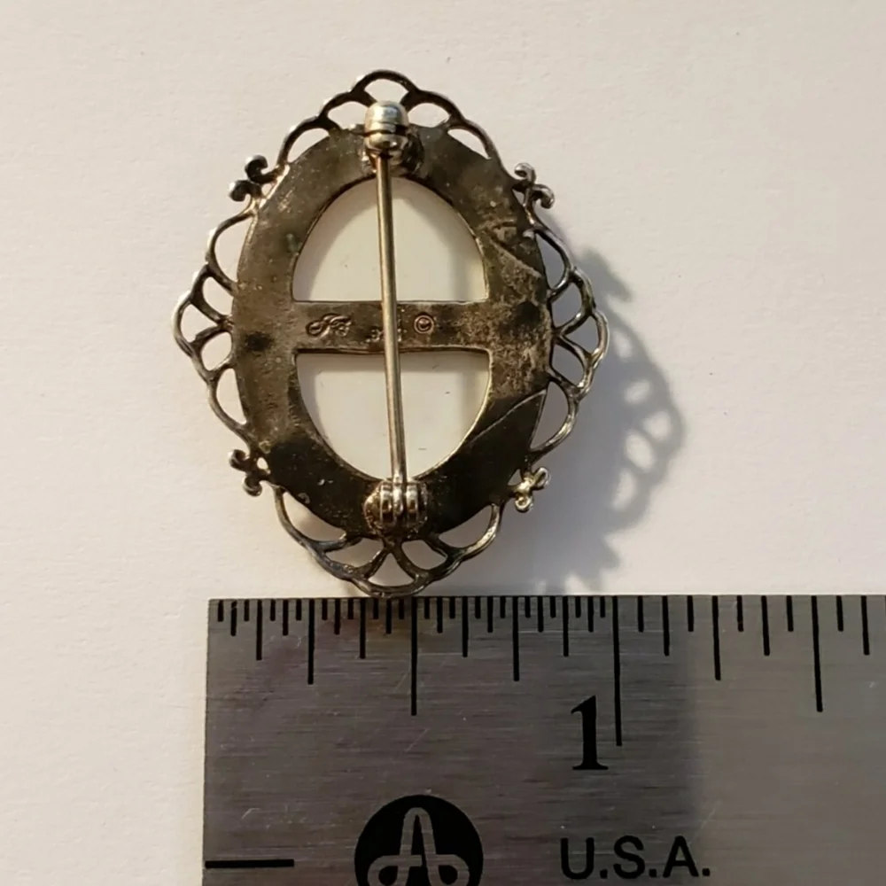 JezLaine Sterling Floral Pin/Brooch